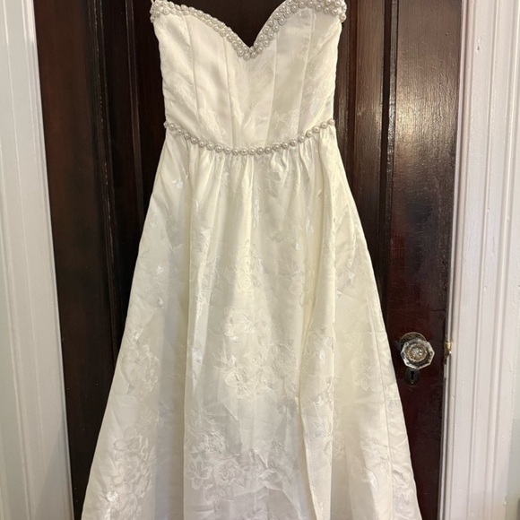 V. Chapman Lucia White Strapless Pearl Bustier A-Line Dress with Slit - Picture 3 of 13